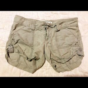 Abercrombie Green Khaki Shorts 14